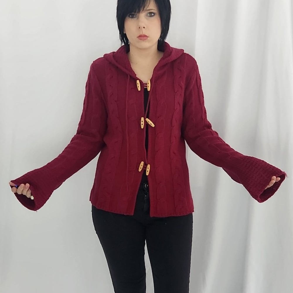 Y2K Deadstockā Burgundy Cardigan